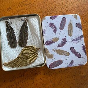 Feathers - earrings & pendant